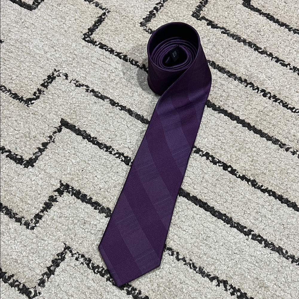 Calvin Klein Rich Purple Tie